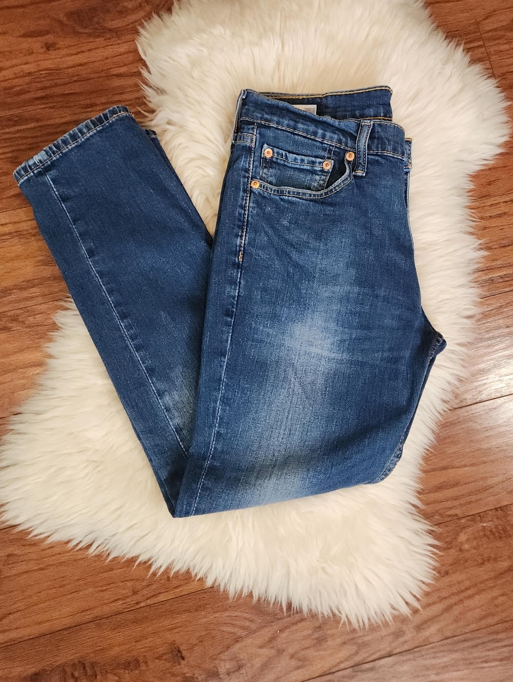 Levis Strauss Medium Wash Distressed Straight Leg Jeans